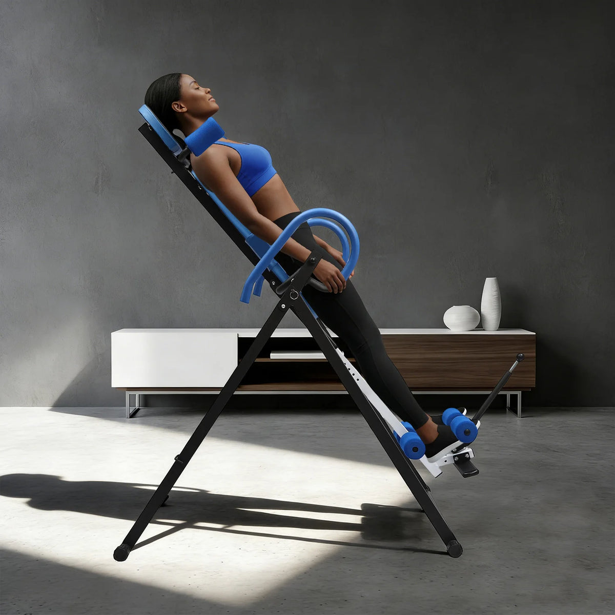 Black / Red / Blue Inversion Table, Flip Training Equipment, Home Use Back Stretcher, Steel Frame, Adjustable Inverted Bench, Thickened Shoulder Support, Secure Lock System, Anti-Corrosion, Durable, Easy Assembly, Fitness Spi