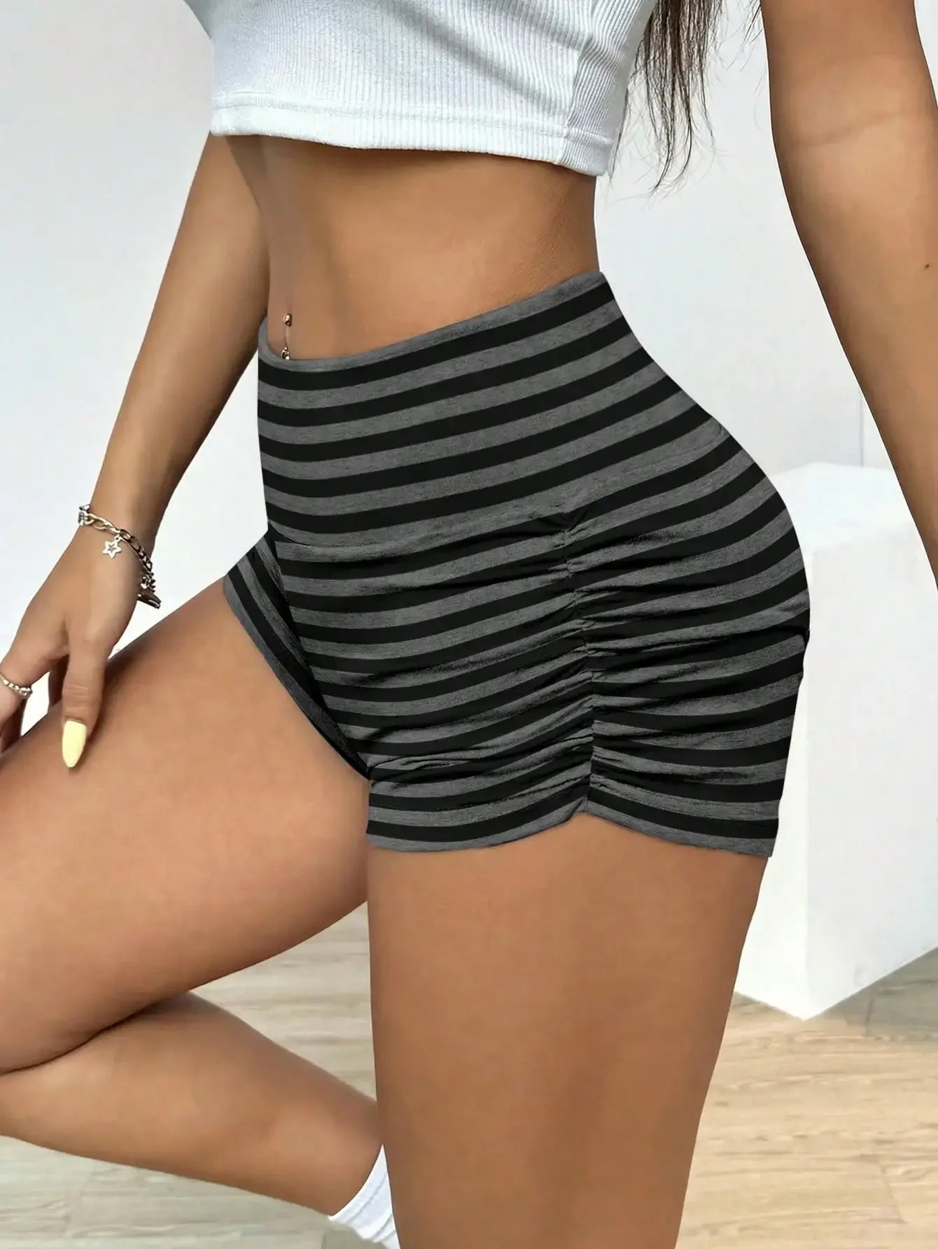 Women's Striped Retro Cycling Shorts Waist-Cinching Athleisure